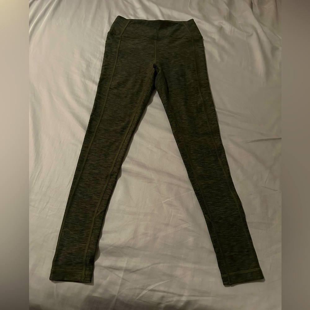 Victoria secret leggings with pockets​